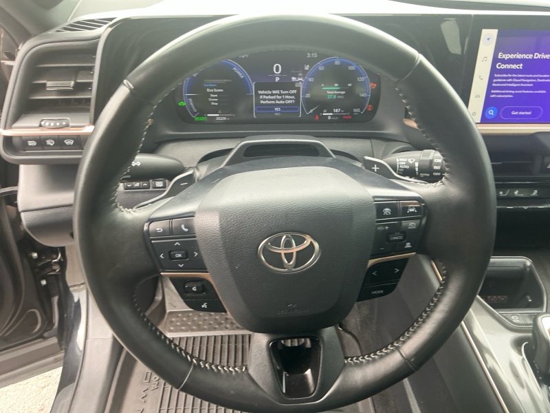 2025 Toyota Crown Signia