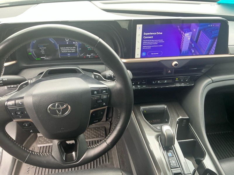 2025 Toyota Crown Signia