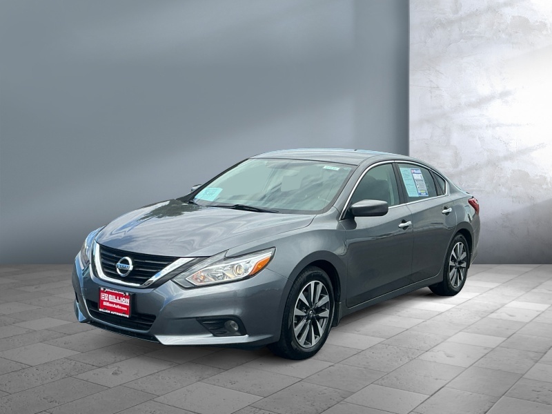 Used 2017 Nissan Altima SV Cars