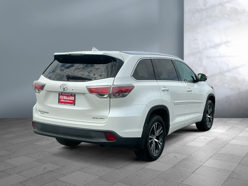 2016 Toyota Highlander
