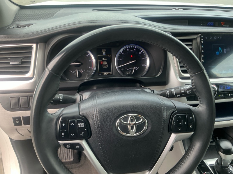 2016 Toyota Highlander