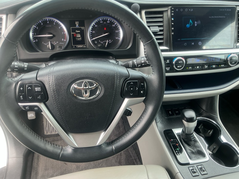 2016 Toyota Highlander