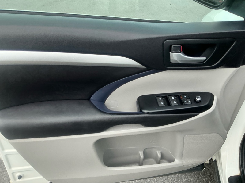 2016 Toyota Highlander
