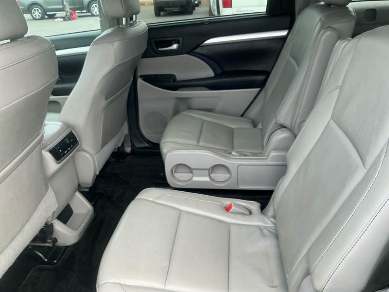 2016 Toyota Highlander