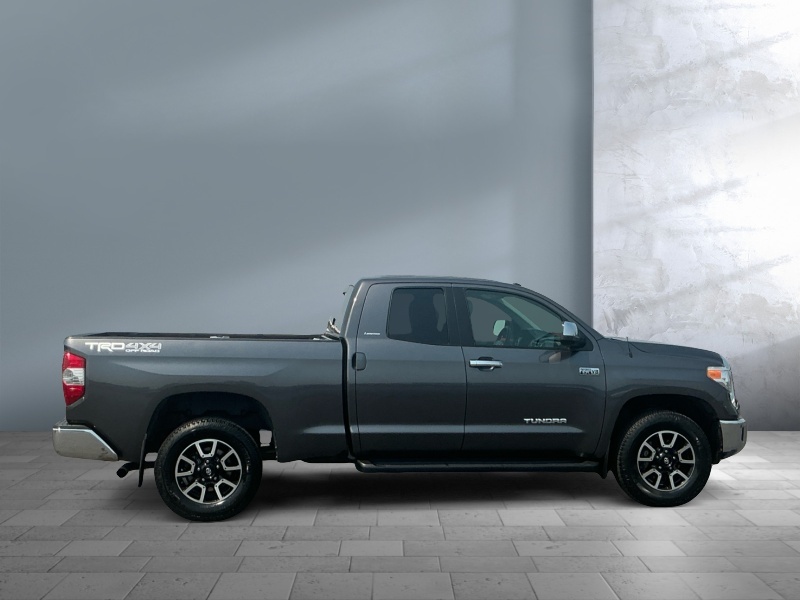 2014 Toyota Tundra 4WD Truck