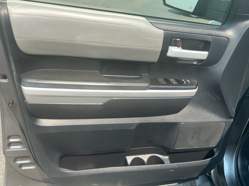 2014 Toyota Tundra 4WD Truck