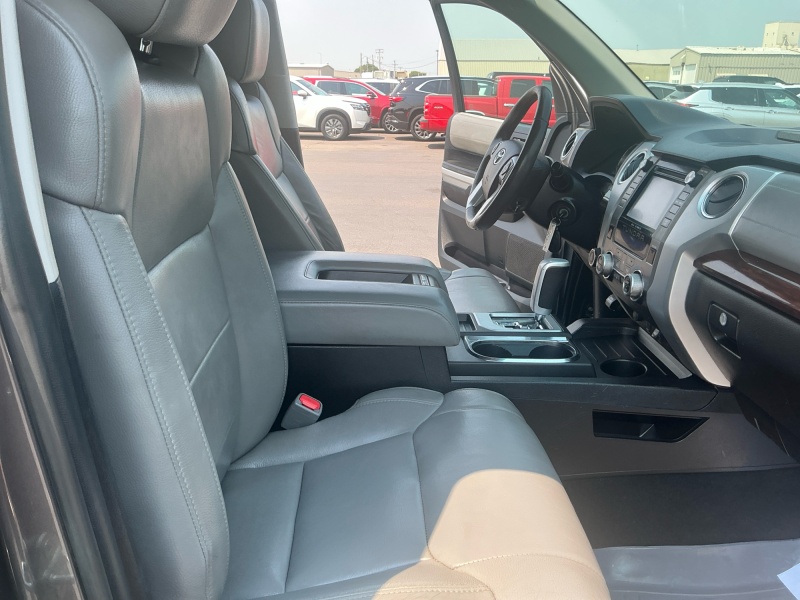 2014 Toyota Tundra 4WD Truck
