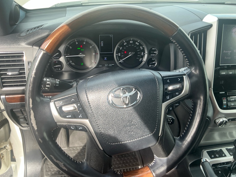 2020 Toyota Land Cruiser