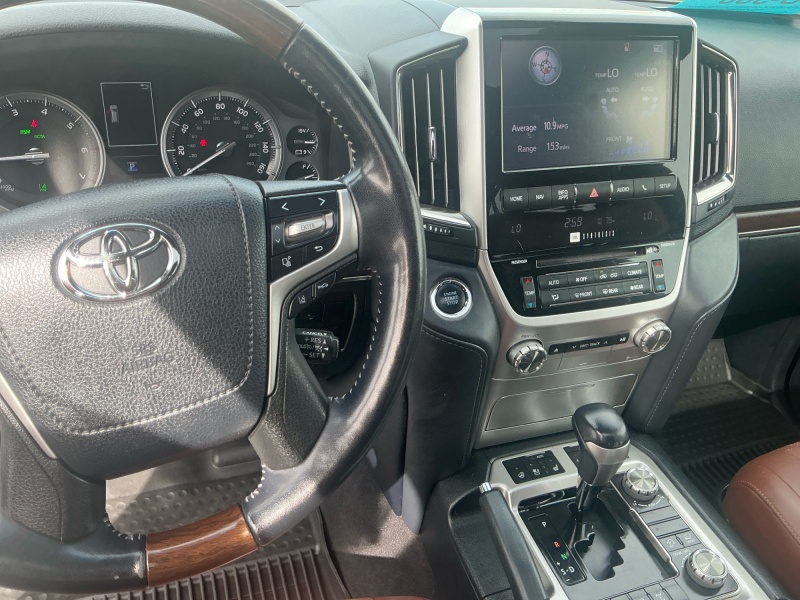 2020 Toyota Land Cruiser