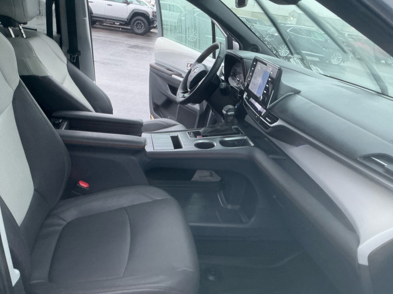2023 Toyota Sienna