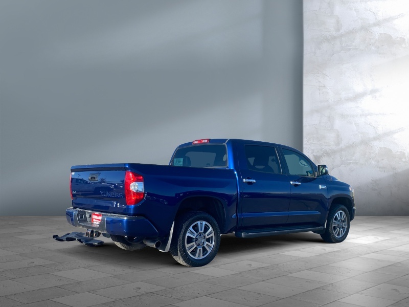 2015 Toyota Tundra 4WD Truck