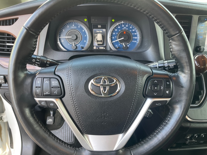 2017 Toyota Sienna