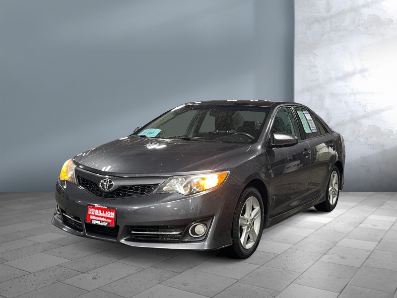 Used 2012 Toyota Camry SE Car