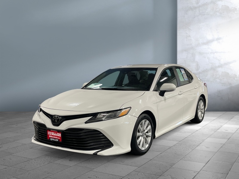 Used 2018 Toyota Camry LE Car