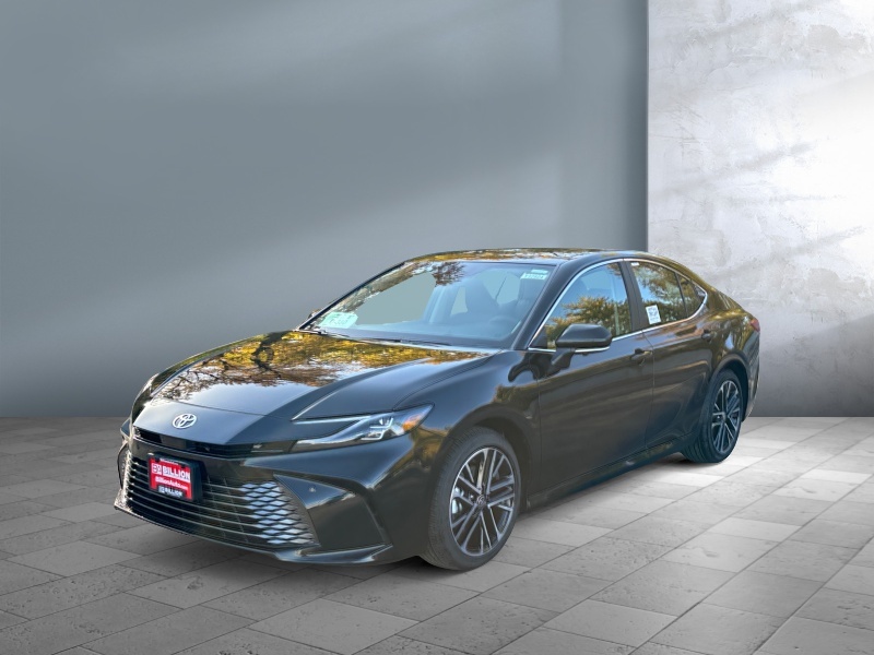 New 2025 Toyota Camry XLE Car