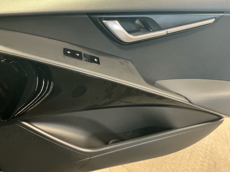 2023 Kia Niro