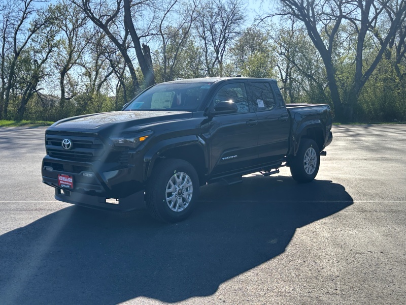 New 2025 Toyota Tacoma SR5 Trucks