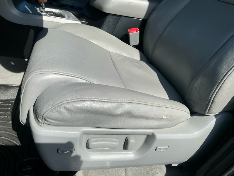 2010 Toyota Tundra 4WD Truck