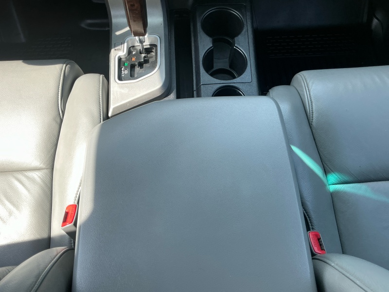 2010 Toyota Tundra 4WD Truck