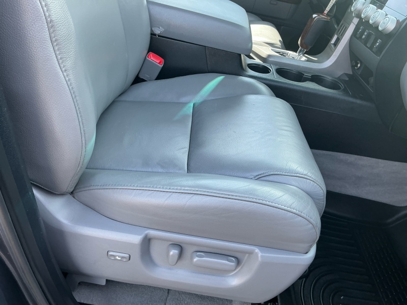 2010 Toyota Tundra 4WD Truck