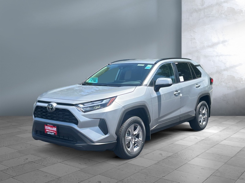 New 2025 Toyota RAV4 XLE Crossovers