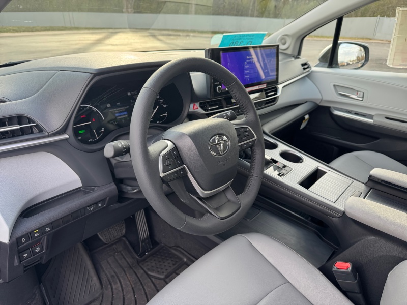 2025 Toyota Sienna