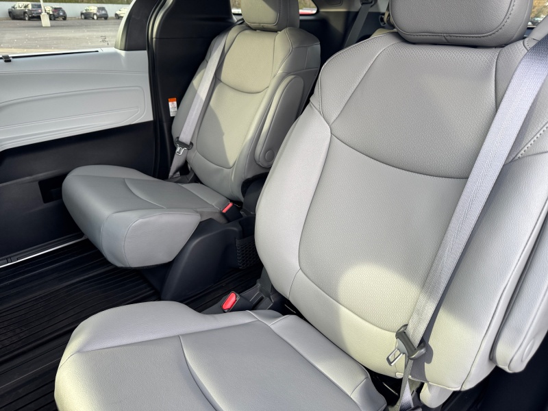 2025 Toyota Sienna
