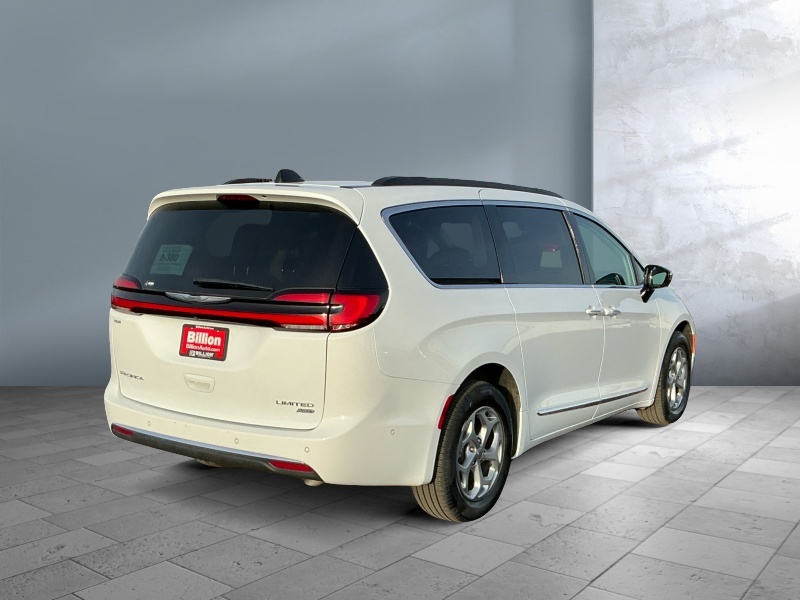 2023 Chrysler Pacifica