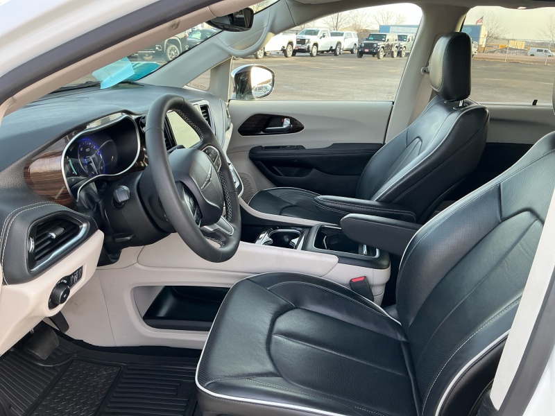 2023 Chrysler Pacifica