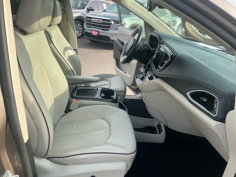 2017 Chrysler Pacifica