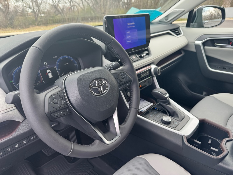 2025 Toyota RAV4