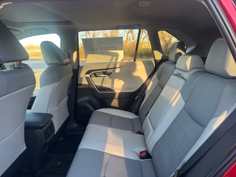 2025 Toyota RAV4