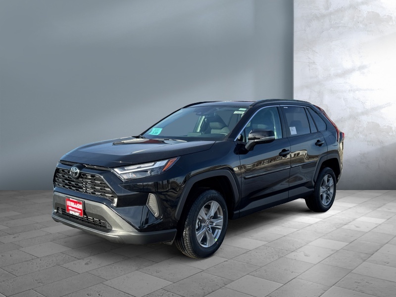 New 2025 Toyota RAV4 XLE Crossovers