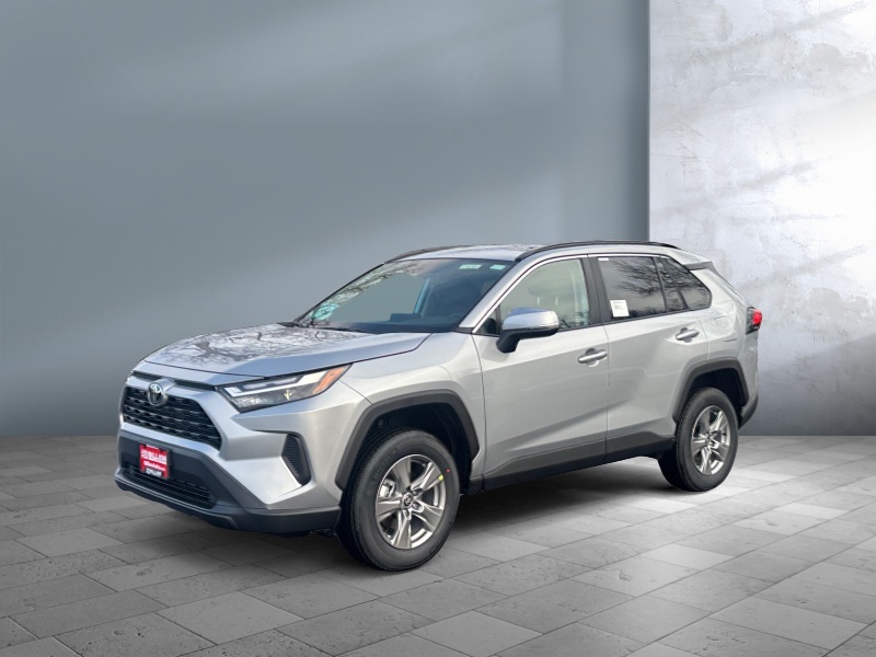 New 2025 Toyota RAV4 XLE Crossovers