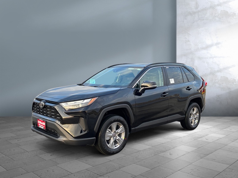 New 2025 Toyota RAV4 XLE Crossovers