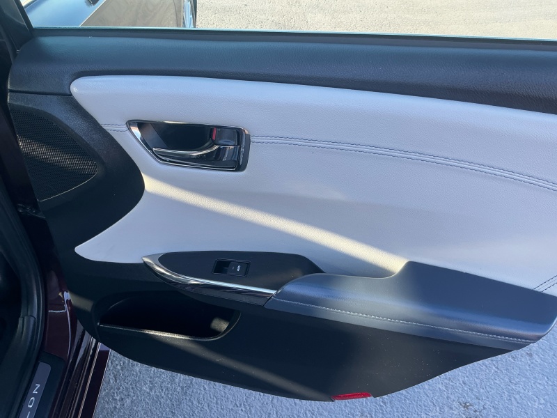 2015 Toyota Avalon Hybrid