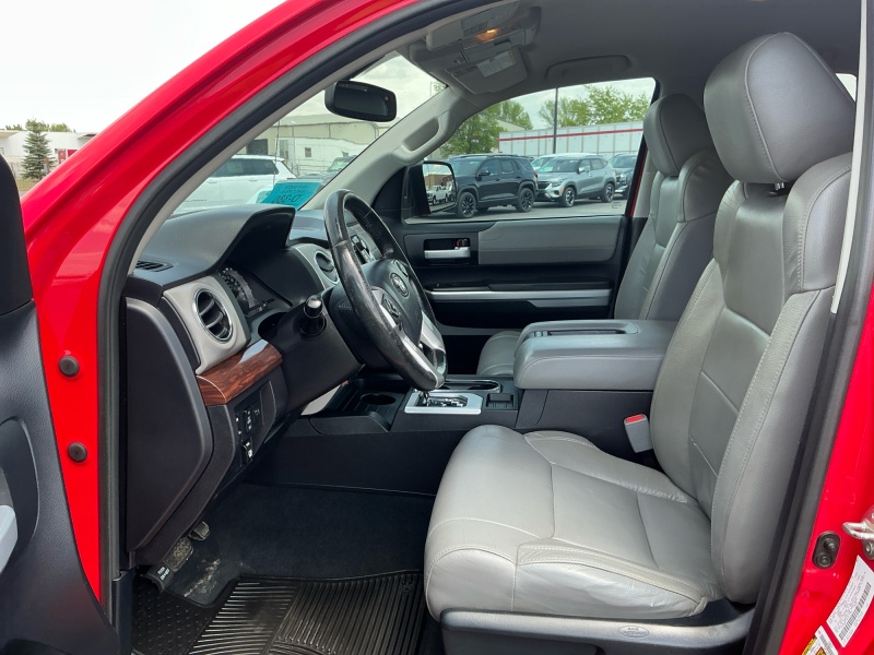 2014 Toyota Tundra 4WD Truck