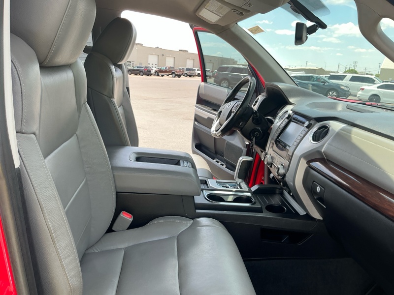 2014 Toyota Tundra 4WD Truck