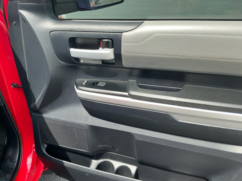 2014 Toyota Tundra 4WD Truck