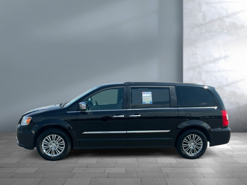 2016 Chrysler Town and Country