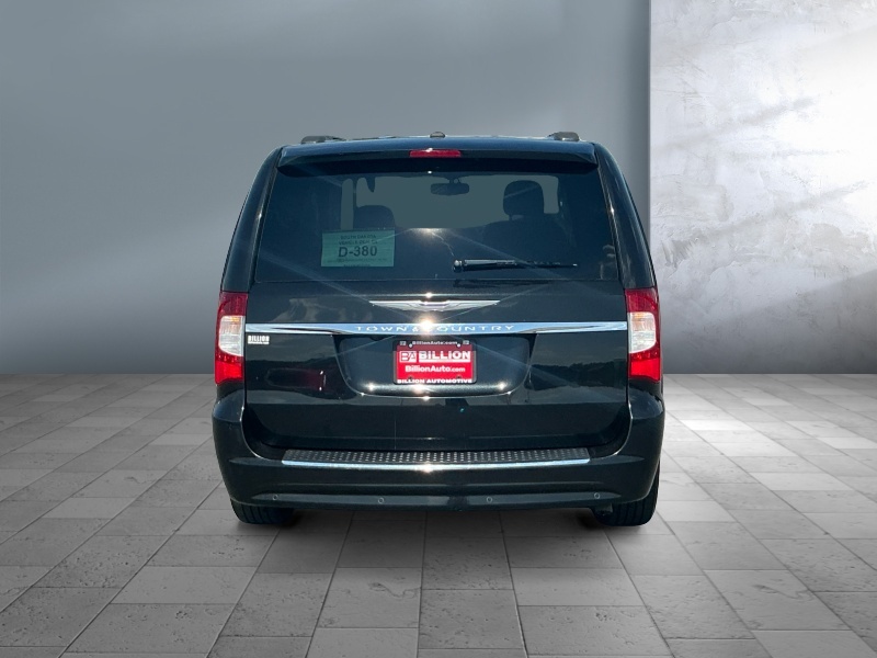 2016 Chrysler Town and Country