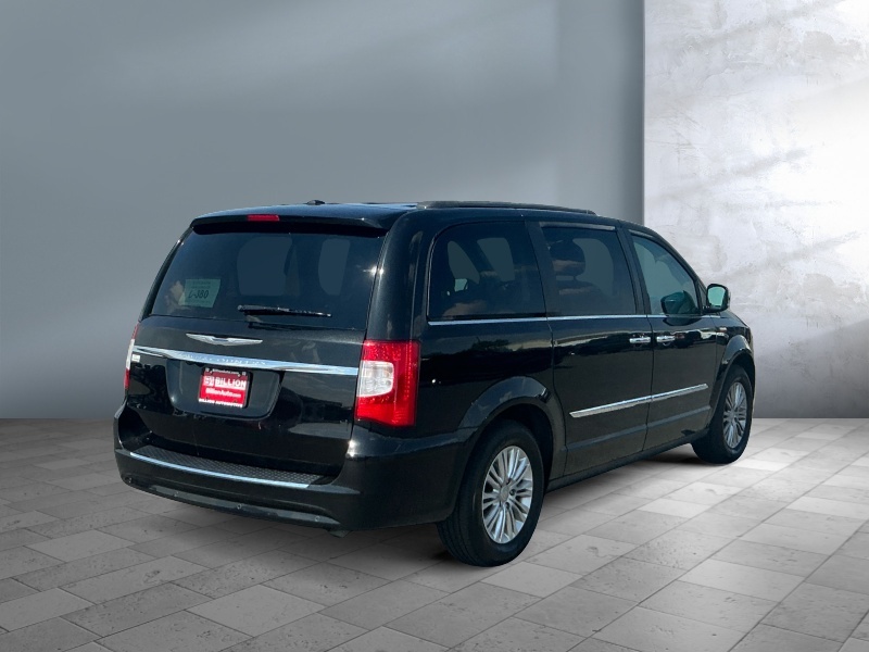 2016 Chrysler Town and Country