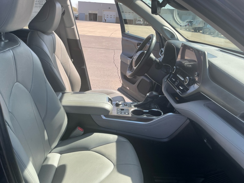 2024 Toyota Highlander