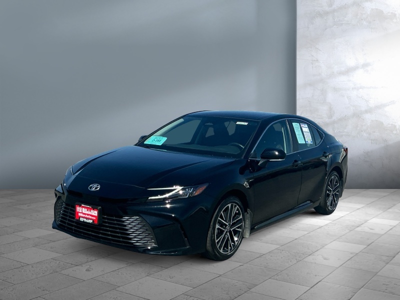 Used 2025 Toyota Camry XLE Cars