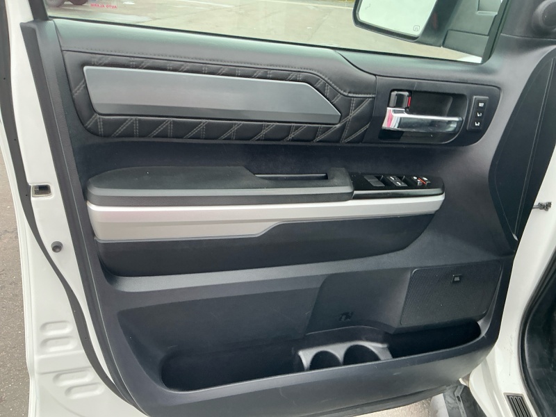 2014 Toyota Tundra 4WD Truck
