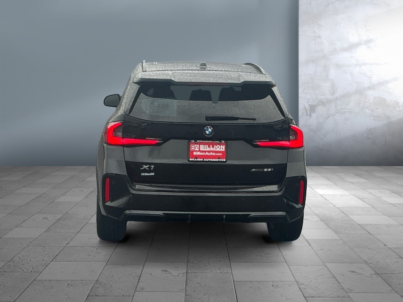 2025 BMW X1
