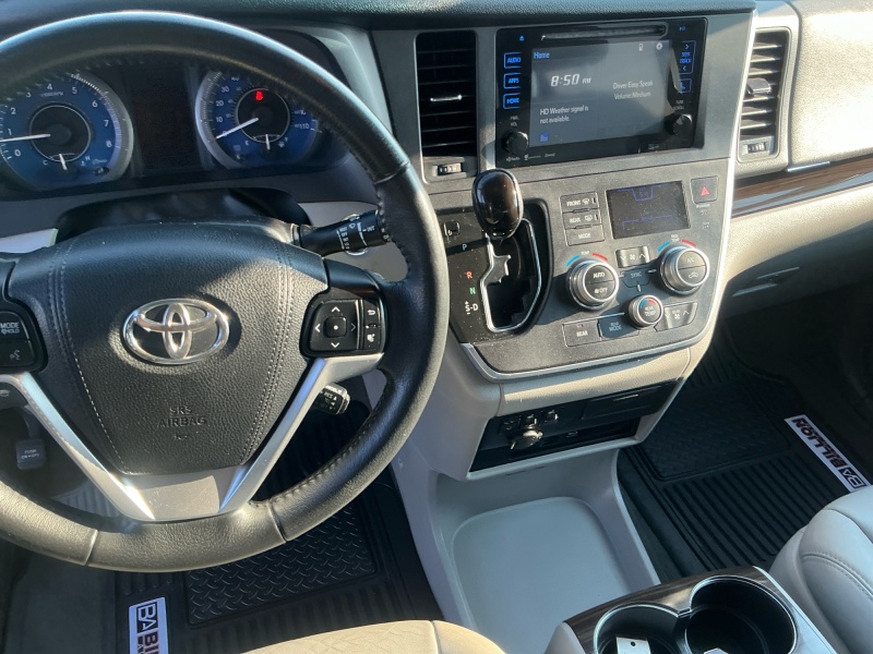 2017 Toyota Sienna