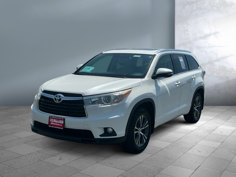 Used 2016 Toyota Highlander XLE SUVs