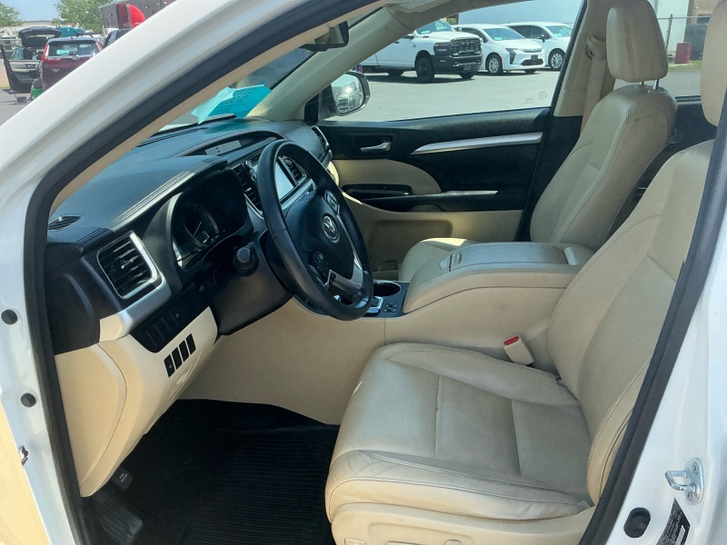 2016 Toyota Highlander