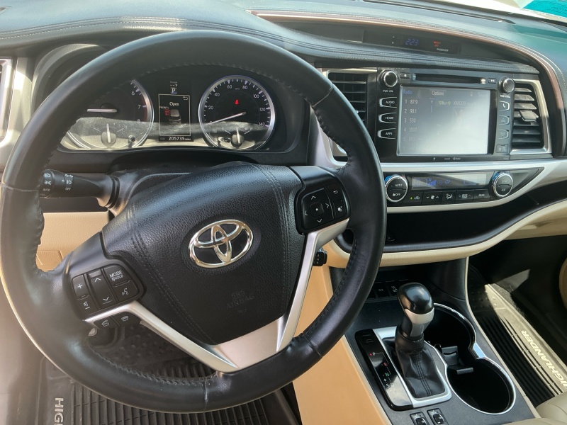 2016 Toyota Highlander